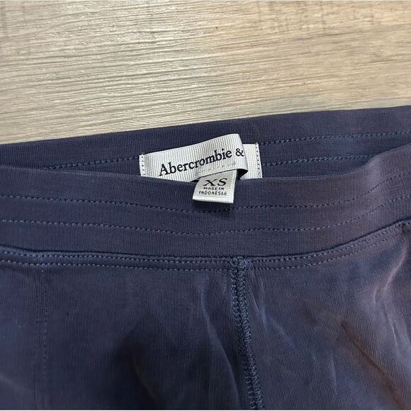 Abercrombie & Fitch Jogger Pants - Picture 2 of 12
